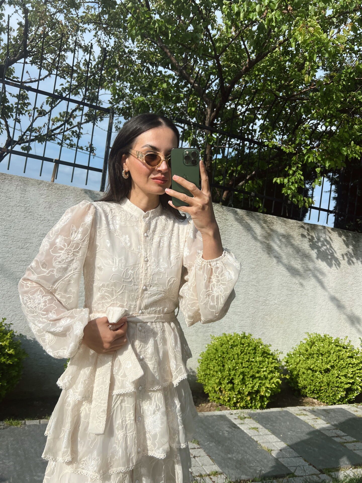 Ekru Katlı Elbise