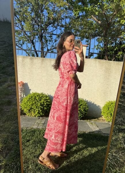 Pembe Desenli Kare Yaka Keten Elbise