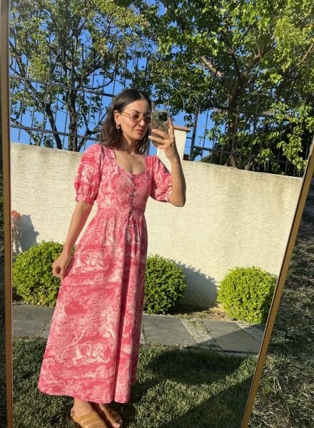 Pembe Desenli Kare Yaka Keten Elbise