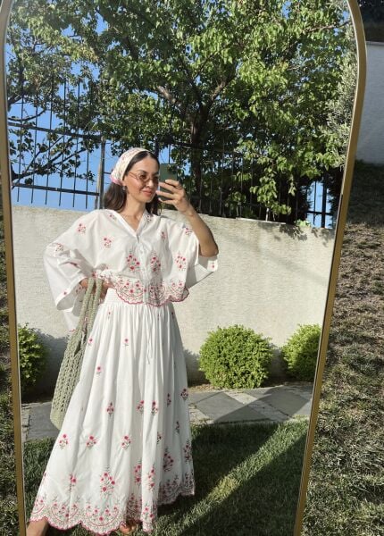 Çiçek İşlemeli Etek Takım