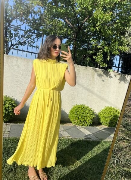 Piliseli Elbise-Sarı