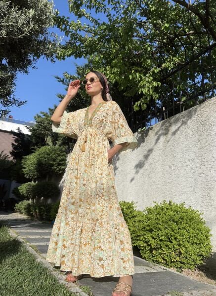 Önü Parlak Desen Yeşil-Kahve İthal Elbise