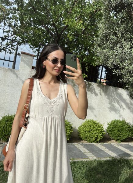 Keten İşleme Detaylı Taş Elbise