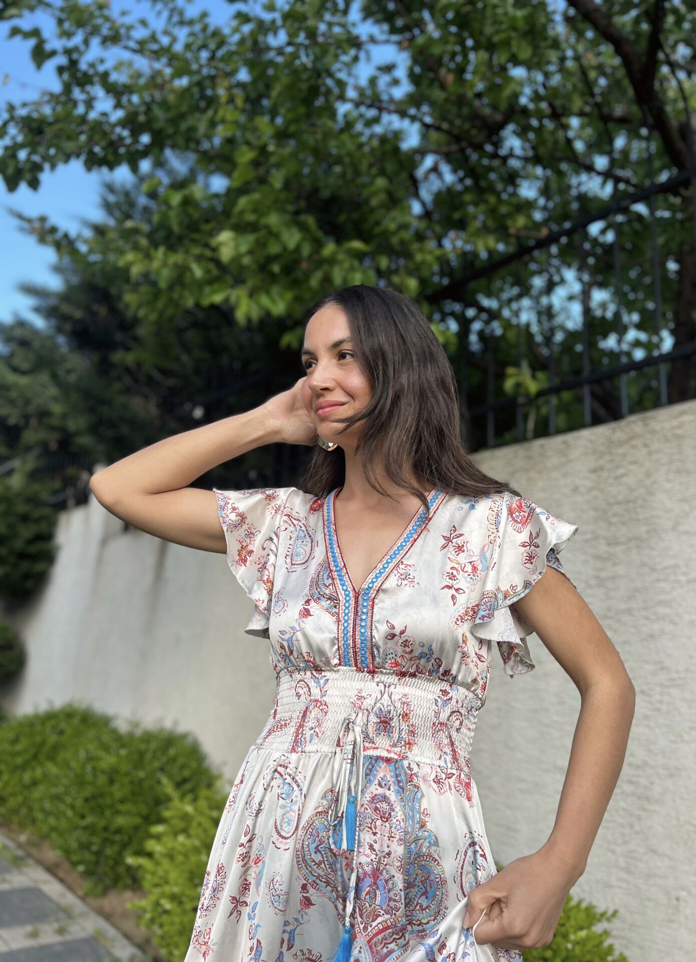 Önü İşlemeli Saten Elbise-Ekru