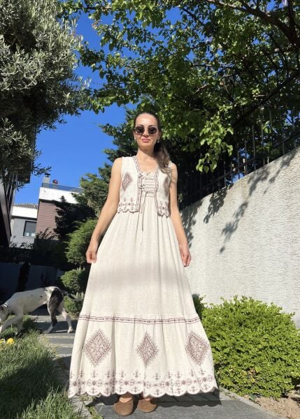 Yelekli İşlemeli Keten Elbise