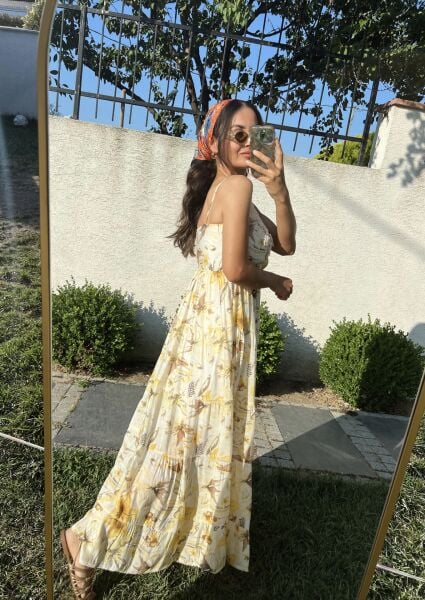 Önü Boncuk Detaylı Desenli Elbise-Sarı