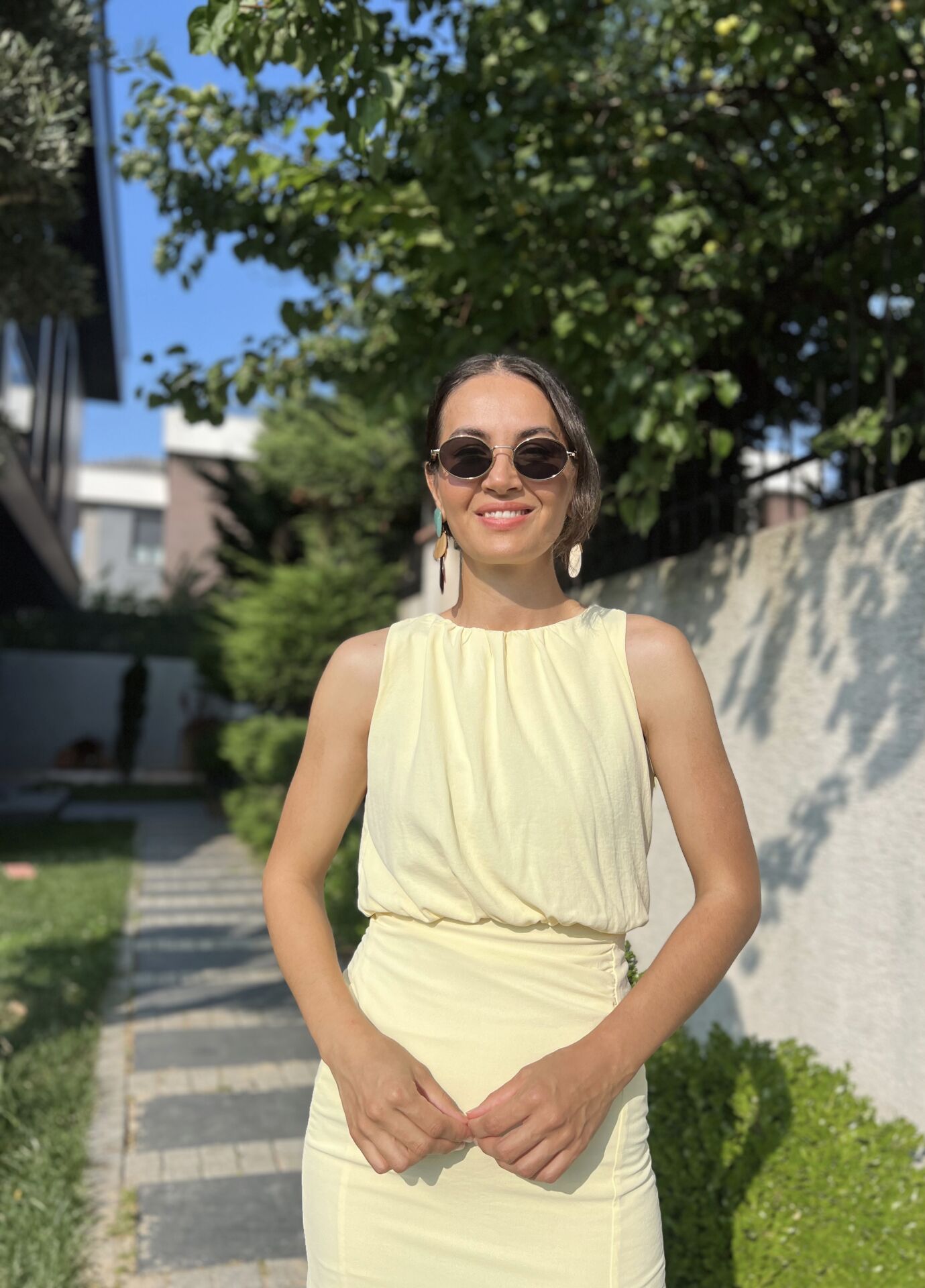 Kalem Yırtmaçlı Model Elbise-Sarı