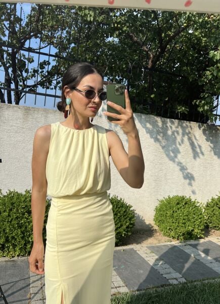 Kalem Yırtmaçlı Model Elbise-Sarı