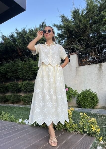 Çiçek İşlemeli Etek Takım-Sarı