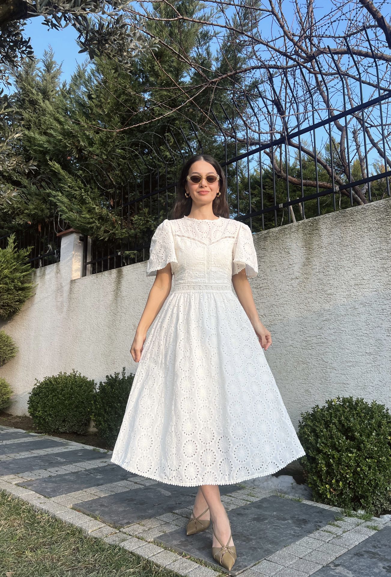 Kolları Volanlı Fisto Elbise Ekru