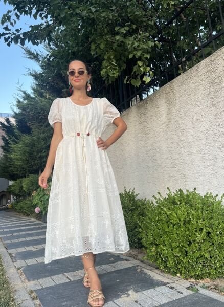 Beli Boncuk Detaylı İşlemeli İthal Elbise