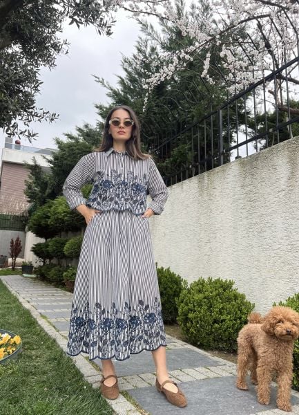 Siyah Çizgili İşlemeli Etek Takım