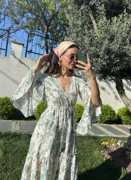 Kolları Volanlı Tasarım Elbise-Küf Yeşil