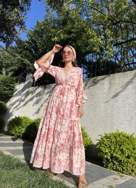 Kolları Volanlı Tasarım Elbise-Pembe